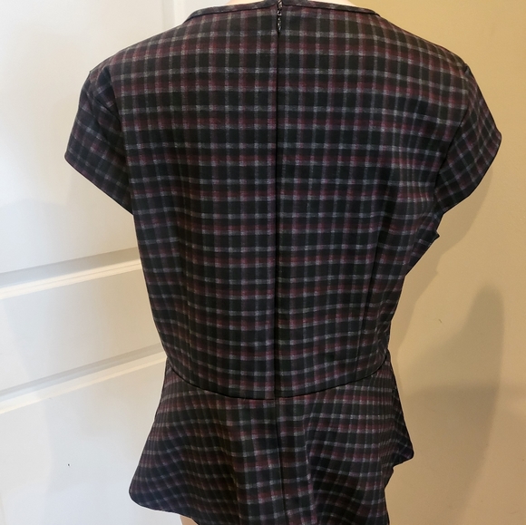 Flare Checkerd Top - Picture 2 of 4